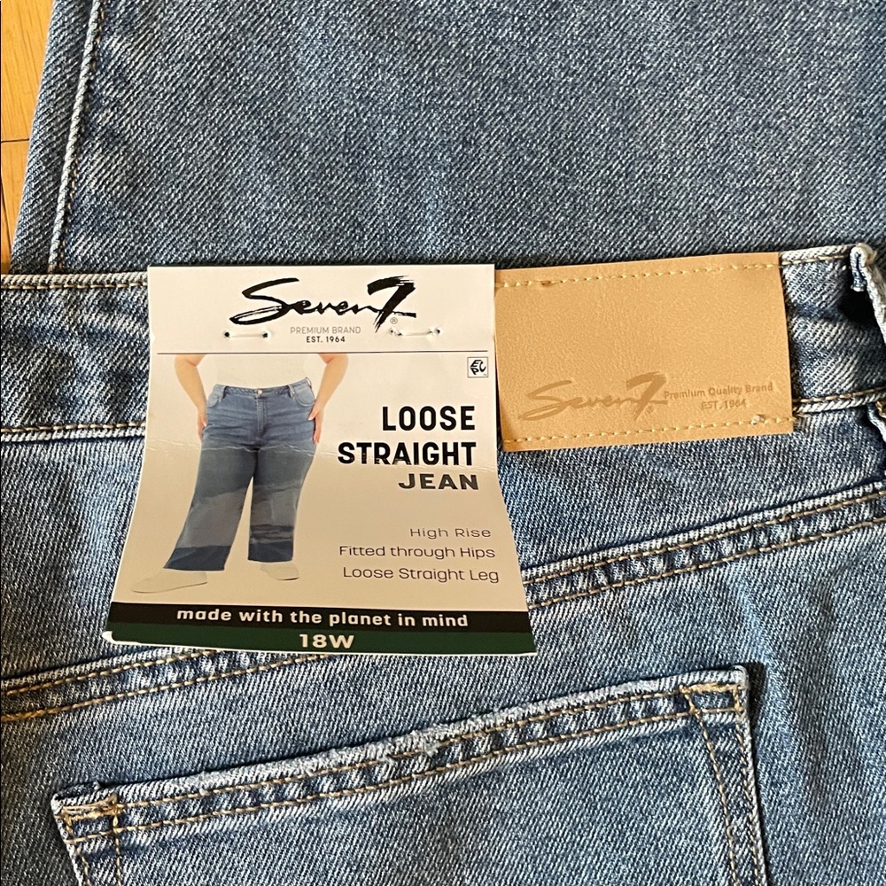 Seven7 Women's Blue loose straight Jeans size 18w brand new with tag - Picture 4 of 7